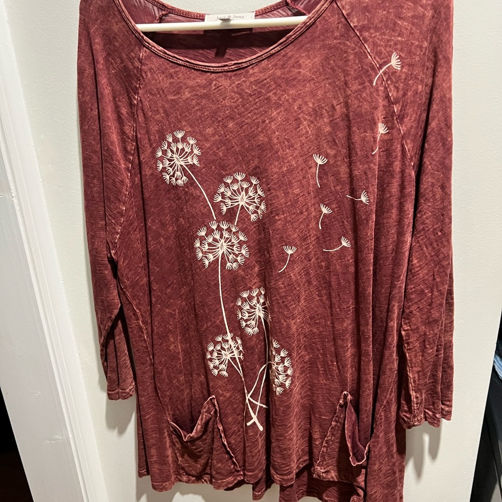 Simply Emma Burgundy Dandelion Tunic